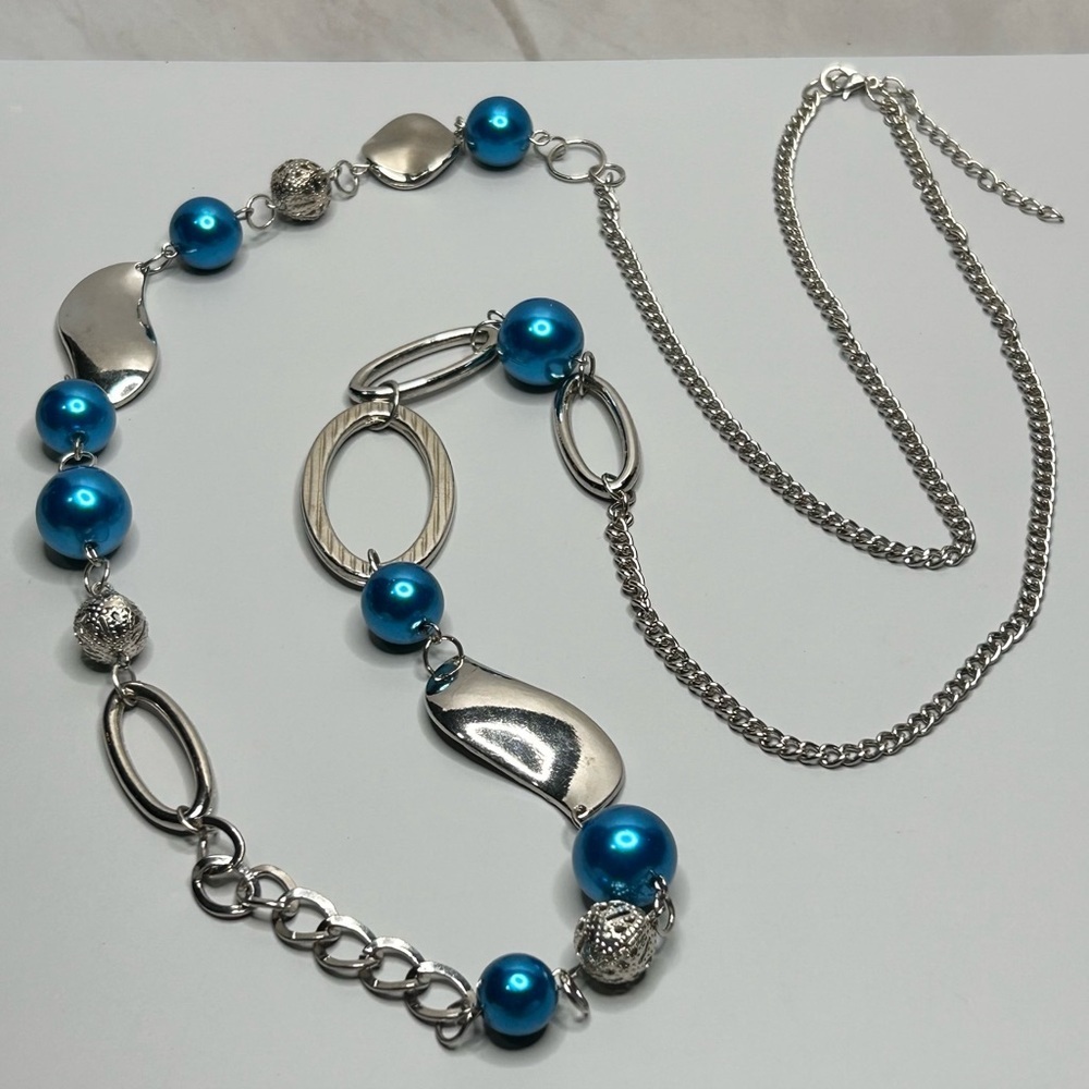 Chic Silver Tone and Blue Long Necklace